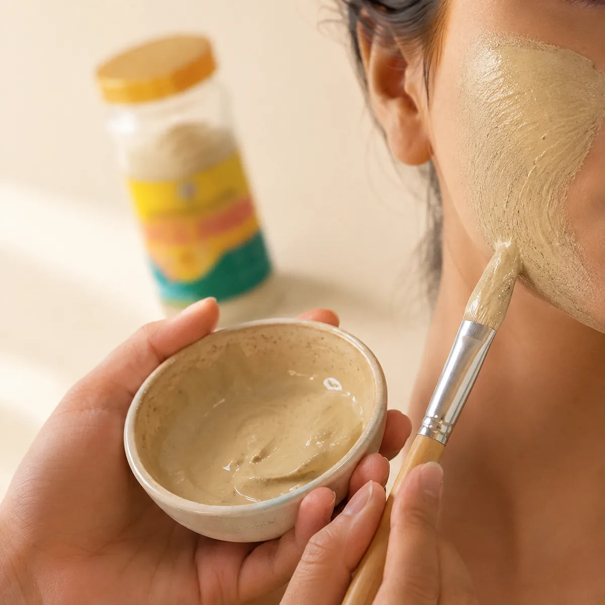 How to use Face Ubtan - mix powder into a paste and leave as a 15 minute mask